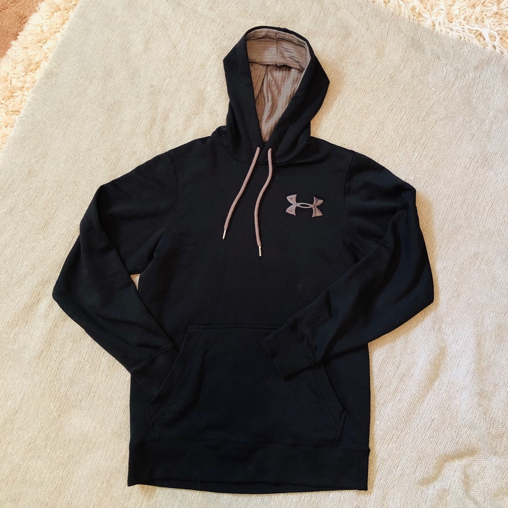 Men’s Under Armour hoodie